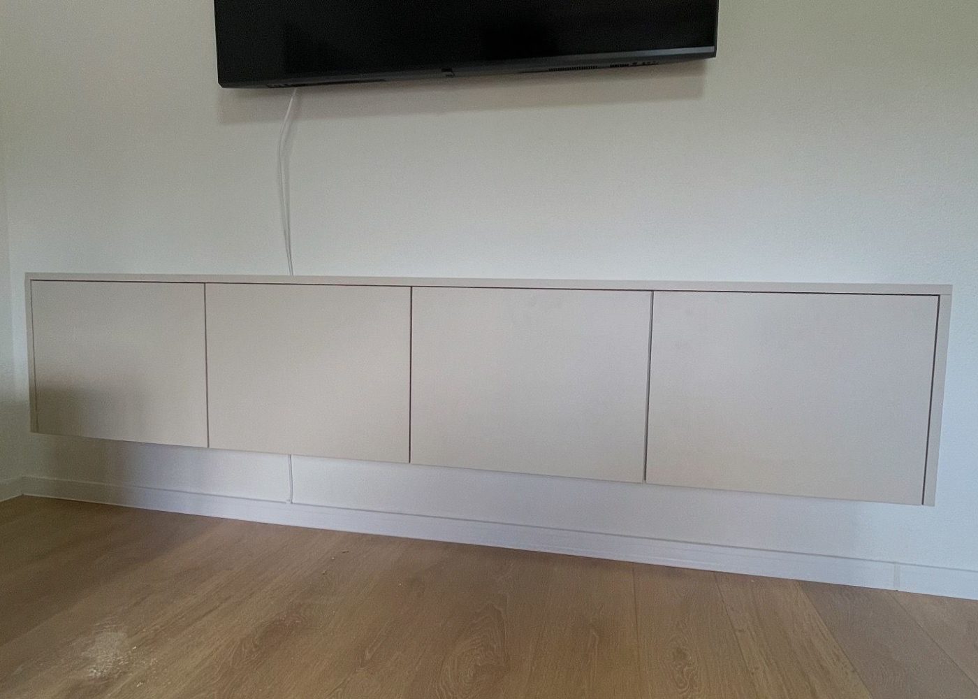 Moderna komoda po mjeri