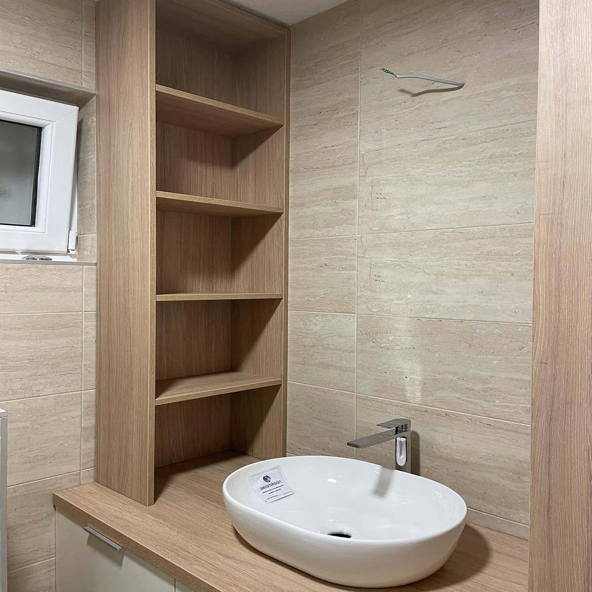 Moderan kupatilski namještaj po mjeri