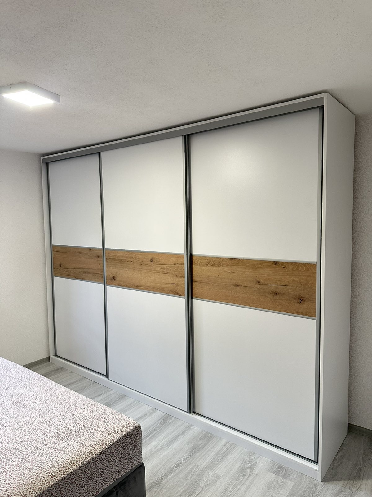 Klizni plakar po mjeri