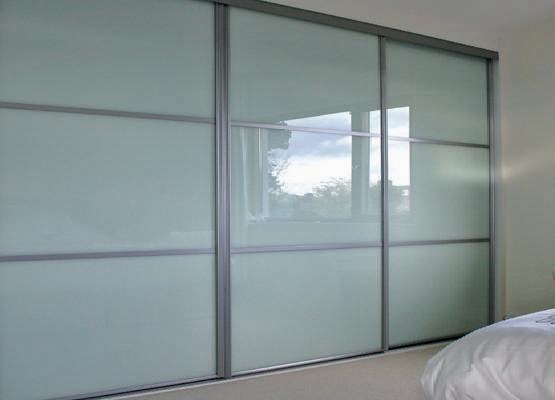 Ugaoni plakar po mjeri